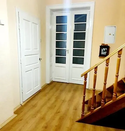 Затишний Дім Apartment Chernivtsi Exterior photo