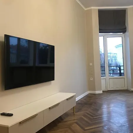 Апартаменти На Вул Кобилянської З Балконом Chernivtsi Exterior photo
